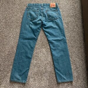 Mens Levi’s 559 34x32, Some Fraying on pockets & seams by design, great jeans